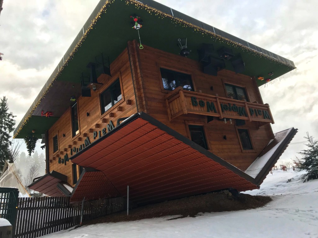 Adventurecamp und Waldweihnacht: über die Baumwipfel zum „Haus am&nbsp;Kopf“