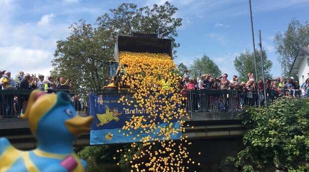 Susi & friends beim 2. Entenrace in&nbsp;Seekirchen