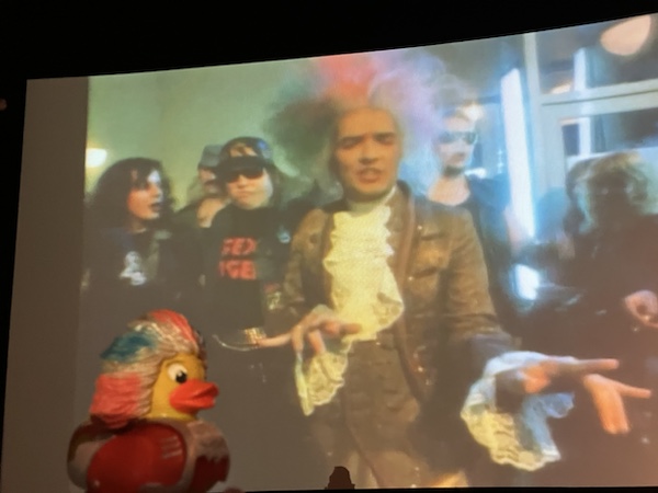 Vienna calling – Würstlstand und&nbsp;Austropop