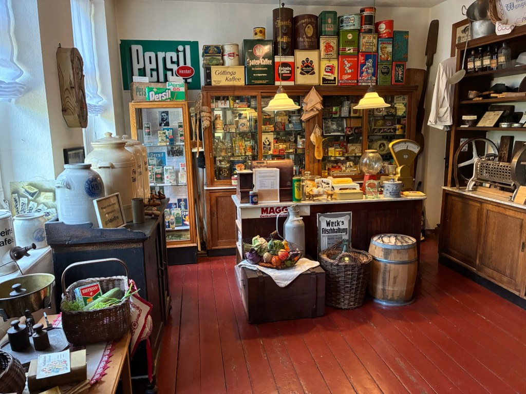 Vom Henri übers Heimatmuseum direkt auf die Startbahn: Kulturpause in der&nbsp;Abtsküche